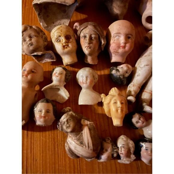 VINTAGE DOLL PARTS, porcelain and bisque heads - Picture 6 of 7